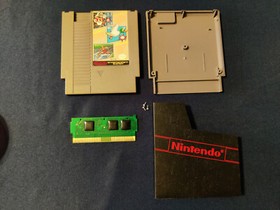 Super Mario Bros. / Duck Hunt / World Class Track Meet (NES 1988)