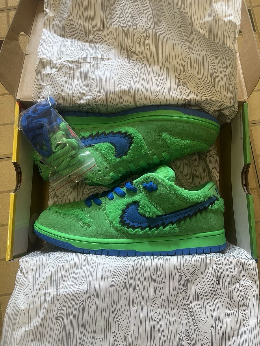 Nike SB Dunk Low x Grateful Dead Green Bear . NEW WITH BOX Nike SB Dunk Low x Grateful Dead Green Bear . NEW WITH BOX