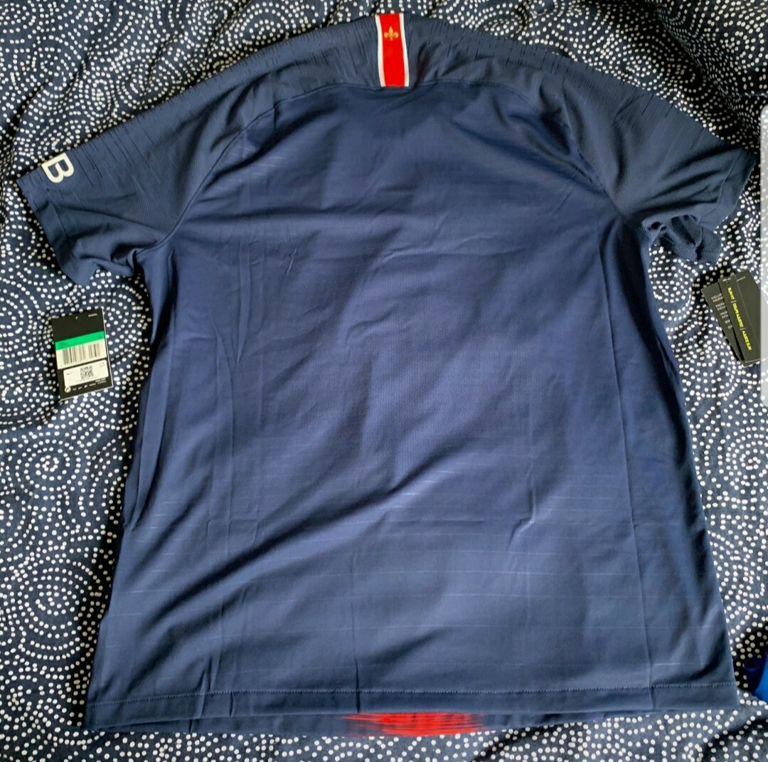 Club : Le maillot extérieur 2017/2018 du PSG dévoilé | CulturePSG