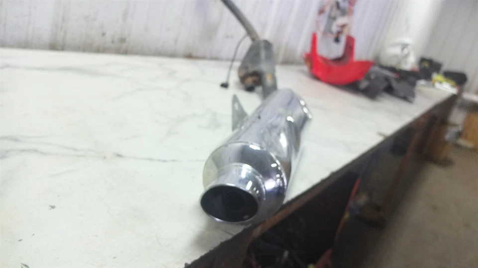 Silenciador de escape 15 Hyosung GT250 GT 250 R  Foto 4 de 4