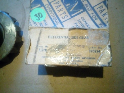 Vintage GM Differential Side Gear for 1933-1936 master CHEVROLET 370224 - Picture 3 of 3