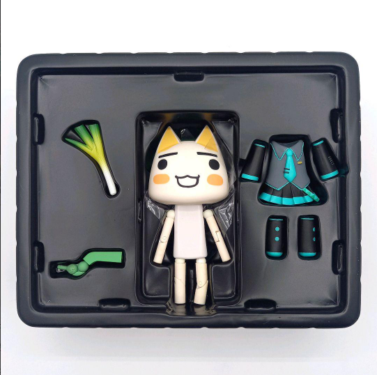 Toro Kuro Set Hatsune Miku ver Revoltech Costume Series Doko Demo