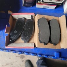 Front Disc Brake Pad Set Brake Headquarters MD526/ MD430 Brake Pads