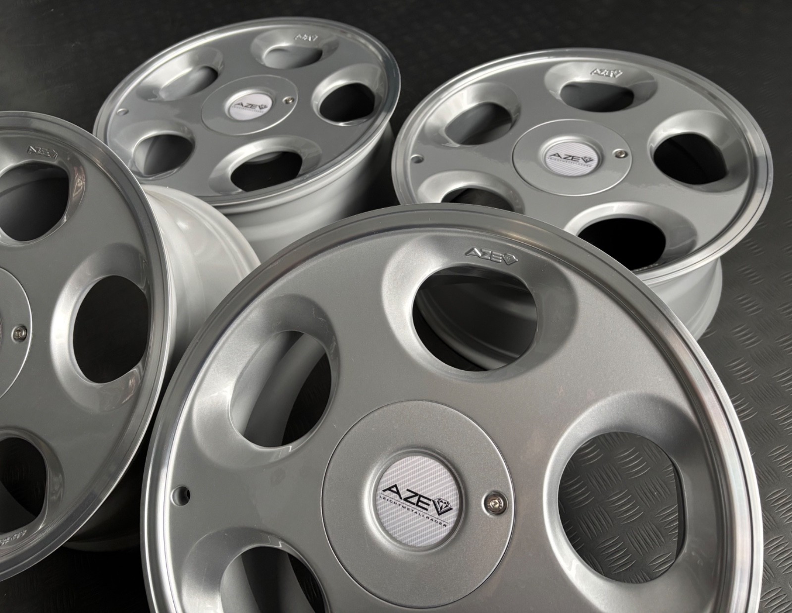 AZEV A B Alfa Romeo 166 8,5x18 ET30 Lancia Ford Volvo 5x108 Alufelgen ...