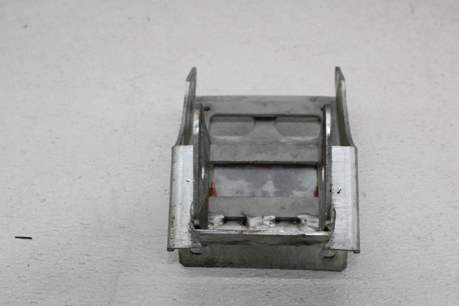 99-01 FERRARI 456 M STEERING SUPPORT BRACKET MOUNT