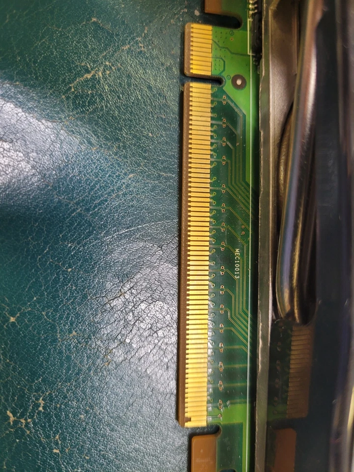 EVGA NVIDIA GeForce 8800 GTS (640P2N825AR) 640MB GDDR3 SDRAM PCI Express x16... - Image 4 of 4