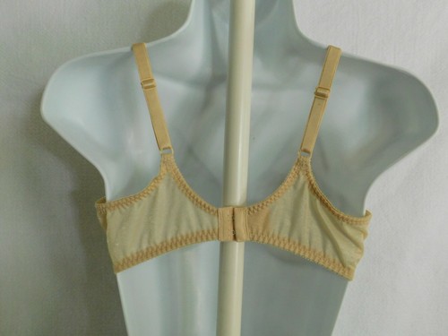 Vtg Olga Bra Womens Beige Sheer Unlined Underwire Style 33010 Size 36D - Picture 3 of 7