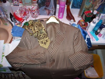 men's 42L cocoa sport coat with gold stripes & lux Gianfranco Ferre tie MUST-SEE
