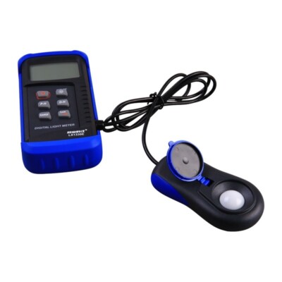 2.2 ''HD LCD Illuminometer With Maximum Range Of 200000LUX LX1330E