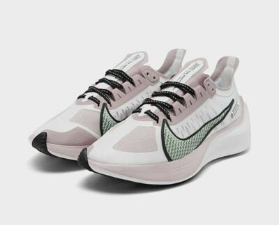 NIKE ZOOM GRAVITY RUNNING SHOES Sneakers BQ3203-102 sz