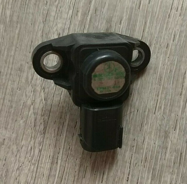 A0051535028 датчик мерседес