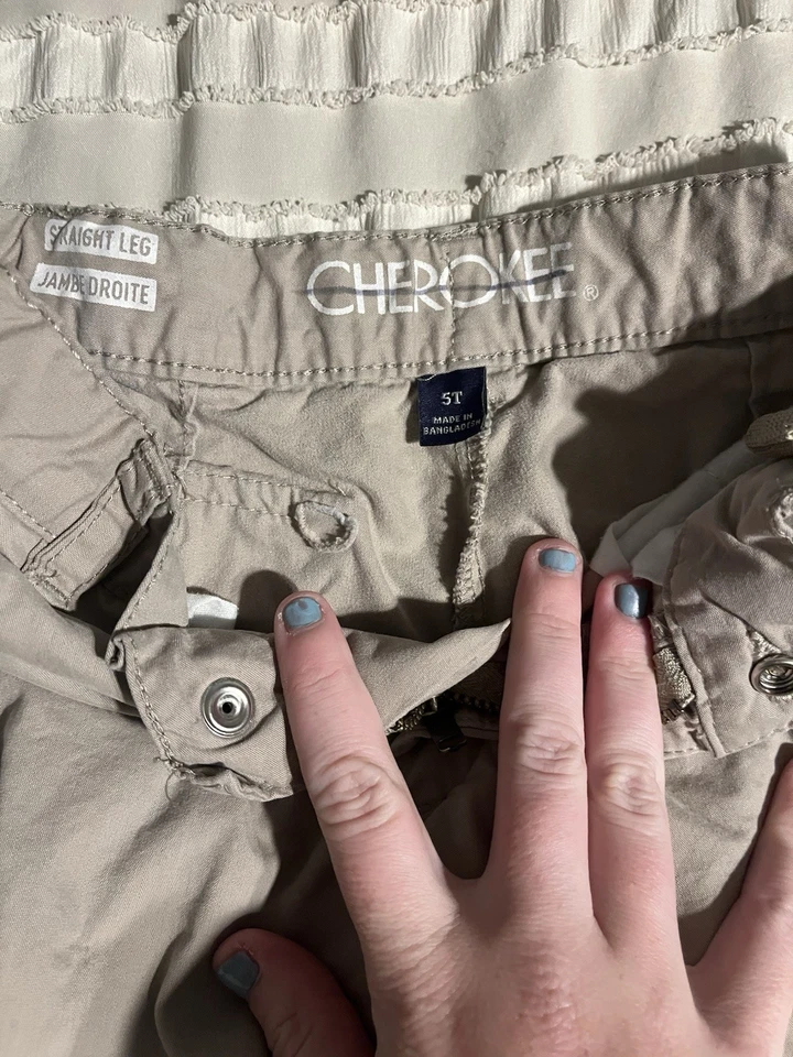 Girls Capri Style Khaki Pants Size 5t With belt loops - Image 2 of 3