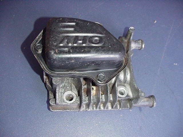 Conjunto de válvulas de culata para cortacésped Briggs & Stratton Troy-Bilt 595353 Foto 3 de 4