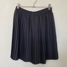 Y2K Esprit Black Pleated Mini Skirt Y2K Perfect for versatile styling.
