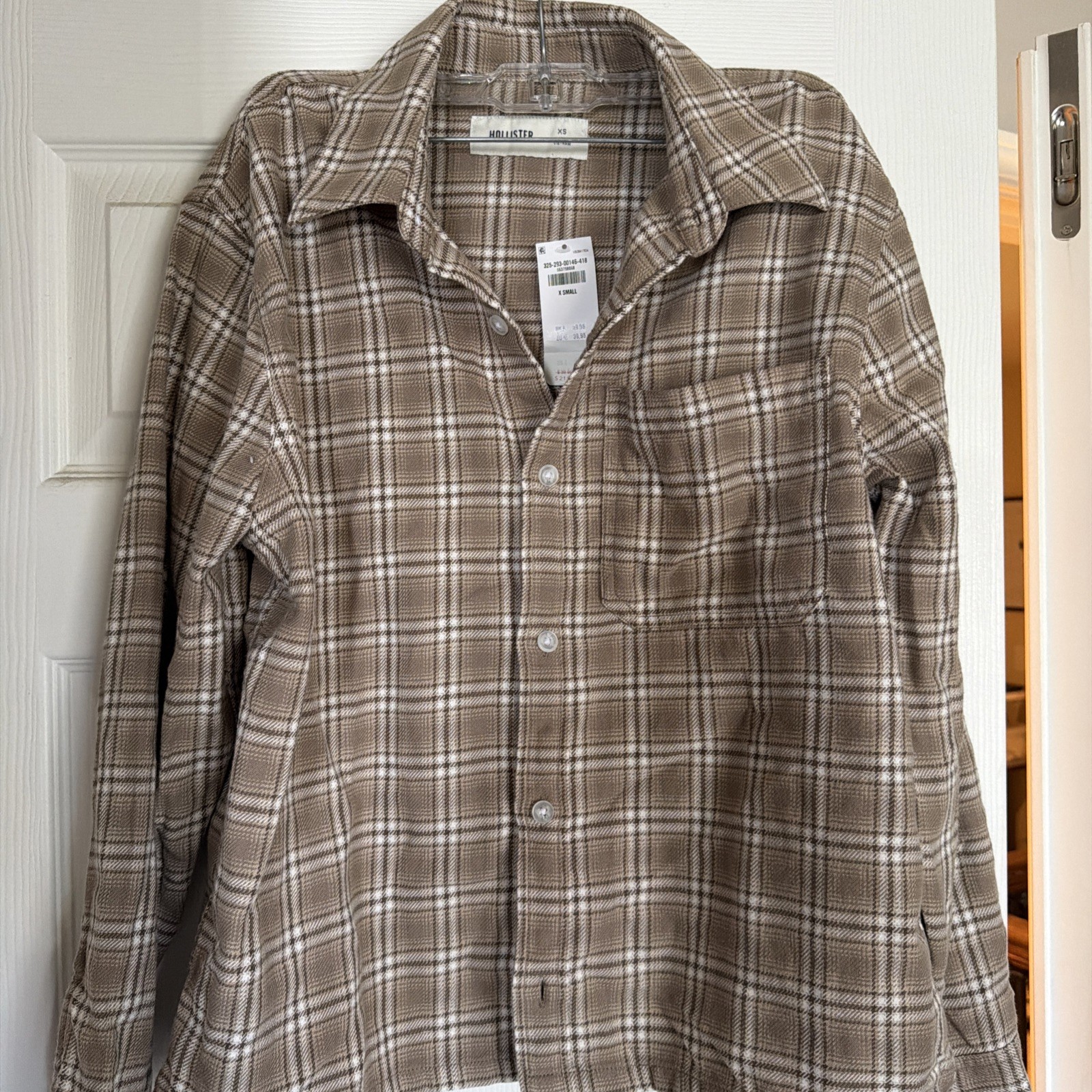 Hollister Men's Sz X Small Brown/Tan Plaid Button Up Flannel Shirt NWT
