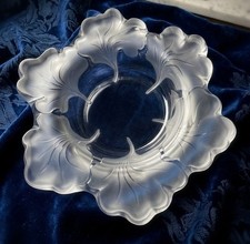Lalique Frosted Centerpiece Bowl, 12" CAPUCINES Nasturtium France