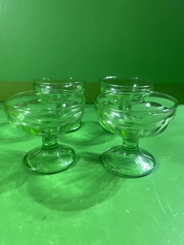 4 Vintage Federal Glass Co Uranium Green Depression Dessert Sherbet Cup Bowl