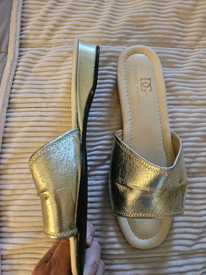 Daniel Green Mujer Toboganes Dorados Vintage Talla 10 Nuevo Sin Etiquetas Foto 3 de 4