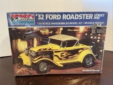Vintage 1985 Monogram 1/24 Scale 32 Ford Roadster Street Rod Model Kit NIB