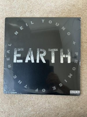 Neil Young, Promise Of The Real - Earth - 2016 Triple Vinyl. New & sealed