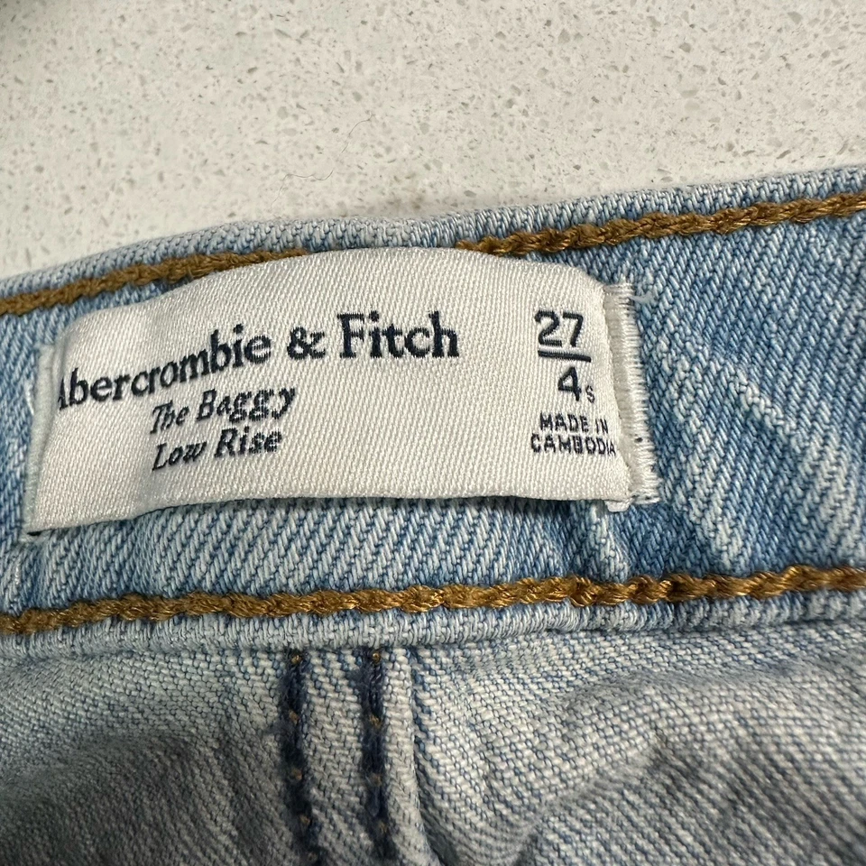 Abercrombie & Fitch Womens Baggy Low Rise Jeans Size 27/4S Light Wash - Image 3 of 3