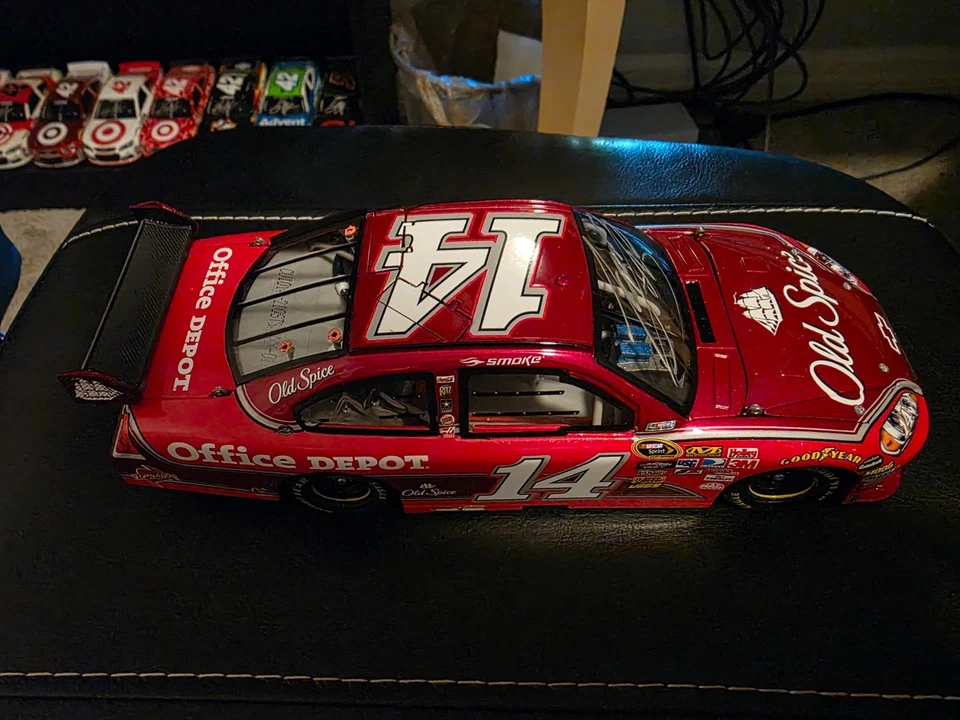 Tony Stewart 2010 Signed Old Spice Diecast 1:24 Chevrolet Stewart Haas Racing - Image 2 of 4