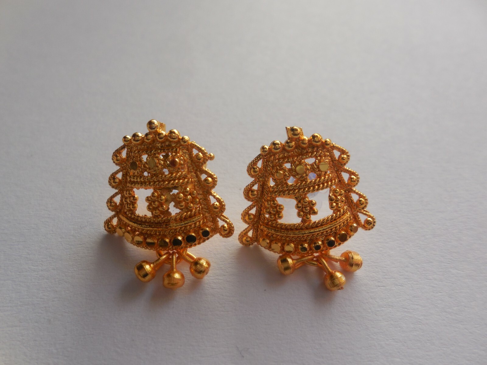 Tono Dorado Stud Pendiente Piercing Joyería de Moda Decorado Pendiente Stud E...