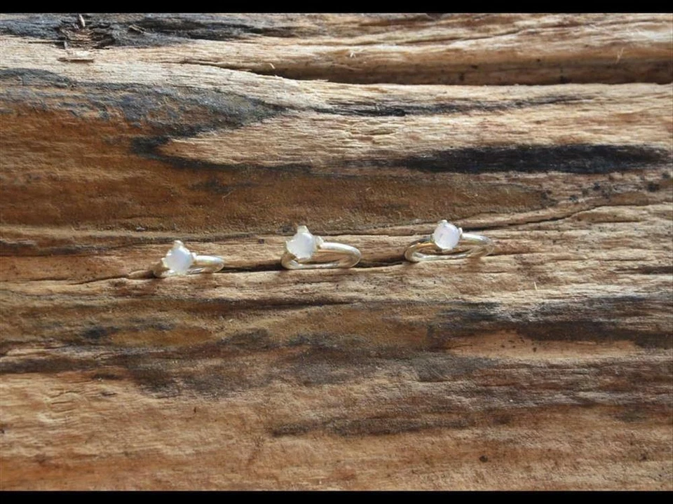 Universale Piercing Anello 925 Argento 1.2mm Pietra di Luna - Immagine 4 di 4