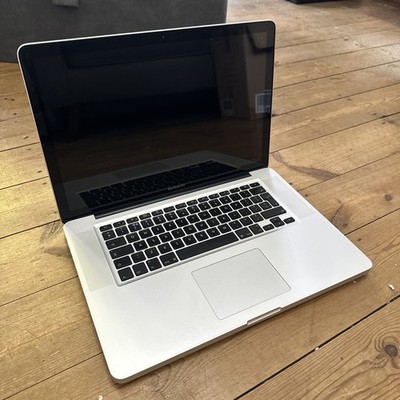 Apple MacBook Pro 15'', A1286, Intel Core i5, 2,53GHz. OHNE SSD/HDD. OHNE RAM