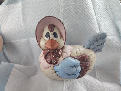 Vintage Kimple Quilted Ceramic Hen With Bonnet. 80's Hand Painted