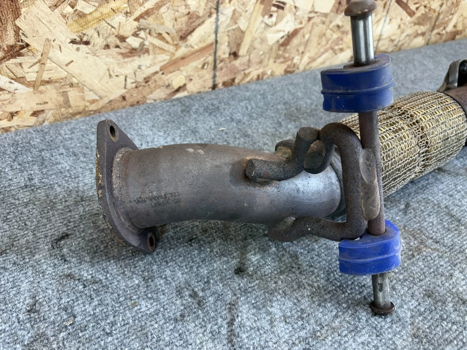 VOLVO XC90 2016-2025 SISTEMA DE ESCAPE DEL MOTOR 2,0 L TUBO INTERMEDIO OEM Foto 2 de 4
