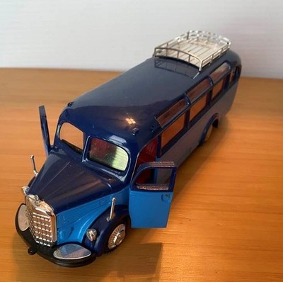 NZG 218 - 1949 Mercedes Benz Ominbus made in Germany 1/43 scale EXC