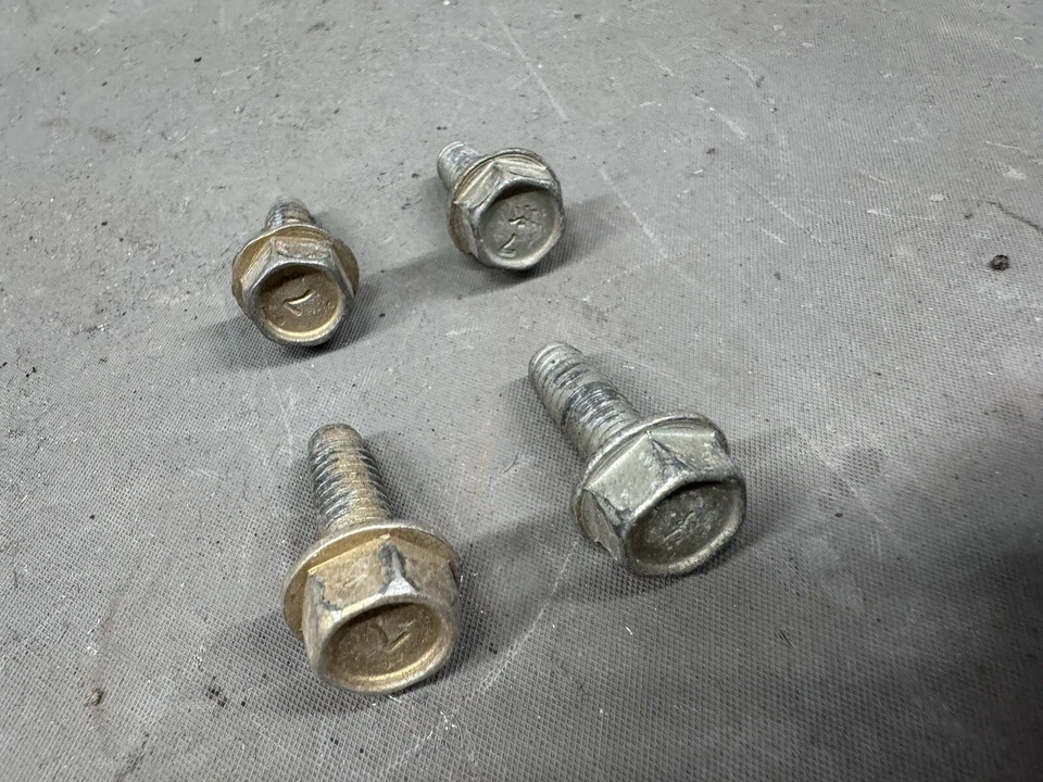 Impala Camaro Chevelle GTO 1966-1970 Lemans Pernos de montaje de cinturón de seguridad de techo Firebird Foto 3 de 4