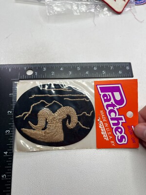 Vintage Voyager Brand GOLDEN RAM ON BLACK Patch (Wildlife, Animal) T135