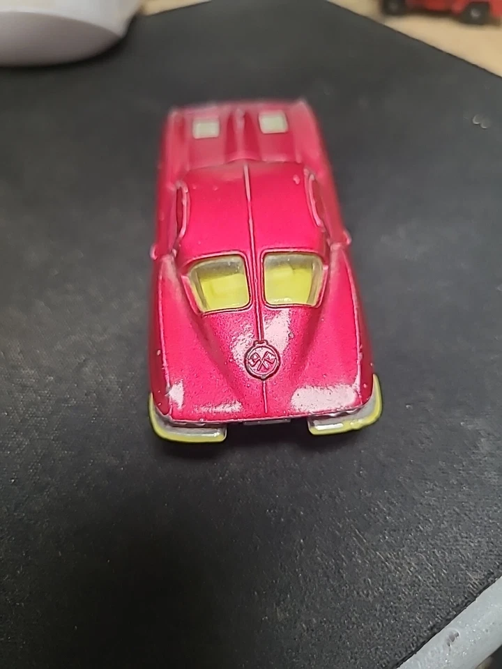 Juguetes Corgi Nº Chevrolet Corvette Sting Ray 310 1963 rosa vintage Foto 3 de 4