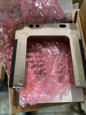 New Original Banner SLM50P6Q photoelectric switch 74978