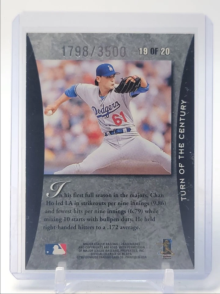 CHAN HO PARK 1997 DONRUSS ELITE TURN OF THE CENTURY DODGERS /3500 Q4854 - Image 2 of 2