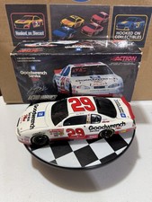 Kevin Harvick #29 GM Goodwrench 2001 Rookie ROY BWB 1/24 Diecast READ*