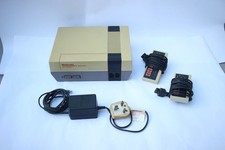 Nintendo Entertainment System (NES) Games Console + 2 NES Controllers