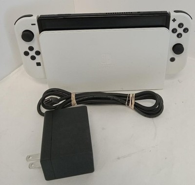 NINTENDO OLED SWITCH W/ DOCK AND CORD IN GOOD CONDITION AS PICTURED  (P10022626)