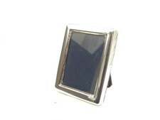 SMALL SOLID SILVER EASEL BACK PHOTO FRAME PASSPORT SIZED PHOTO