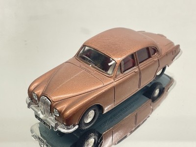 SPOT-ON TRI-ANG 276 JAGUAR S TYPE SALOON -BRONZE MET. 1:42 rare- GOOD - 239