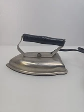 VINTAGE 1930s CHILDS TOY ELECTRIC IRON *** Plug has been cut off ***