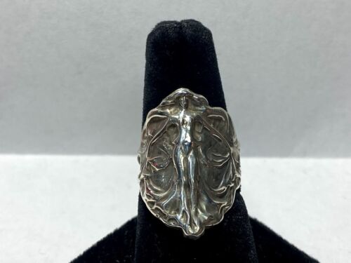 .925 Sterling Silver Lady of The Lake ring *