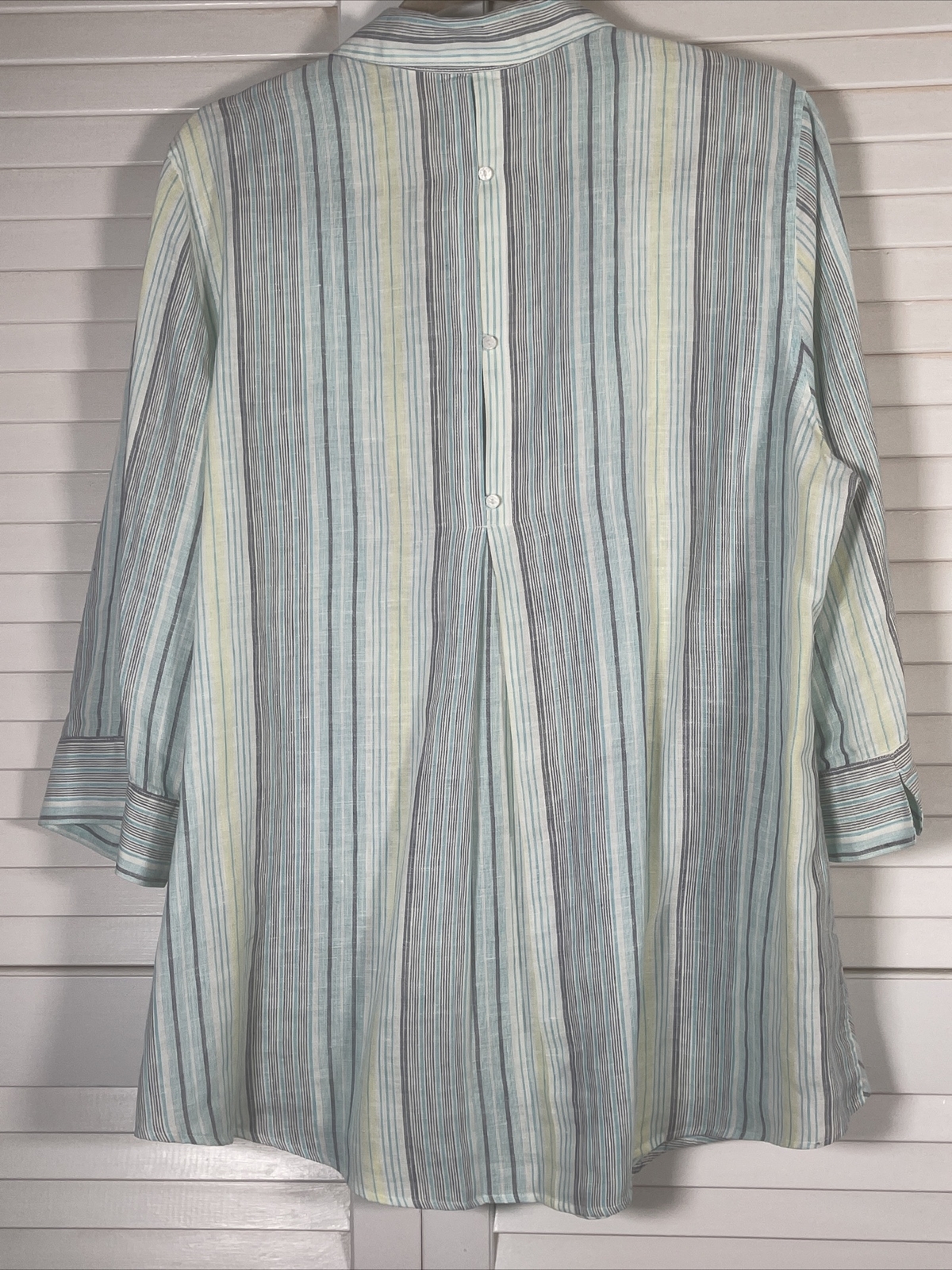 chicos tunic tops size 2 no iron Gem