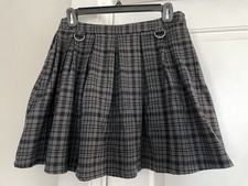 Hot Topic D Ring Mini Skirt Plaid Black Gray Goth Pleated S Punk Emo Schoolgirl
