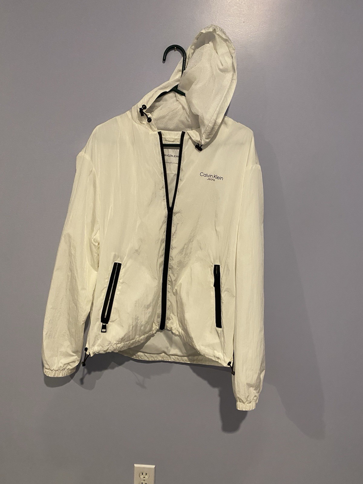 Jacket. Rn#36543. Hooded Windbreaker. Mens Size Large