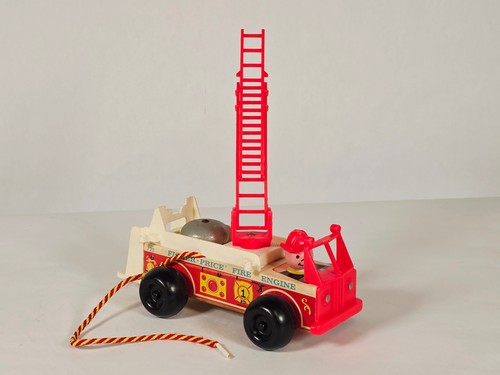 Fisher Price # 720 • Little People Toy Fire Truck Engine • Wood w/ bell • 1968 - Picture 9 of 12