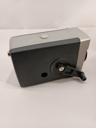 Vintage Kodak Brownie 8 Movie Camera 8mm f/2.7 with original box and manual - Picture 8 of 13