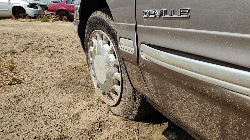 1997-1999 Cadillac Deville Driver Left Front Fender Oem 46a Beige 88890005 - Image 4 of 4